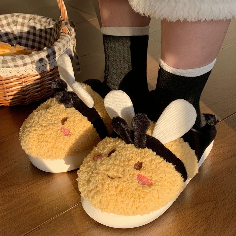 Cute and Cozy Bee-themed Wintter Slippers | ZAKAPOP