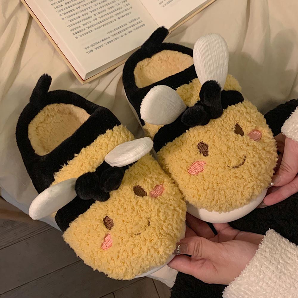 Cute and Cozy Bee-themed Wintter Slippers | ZAKAPOP