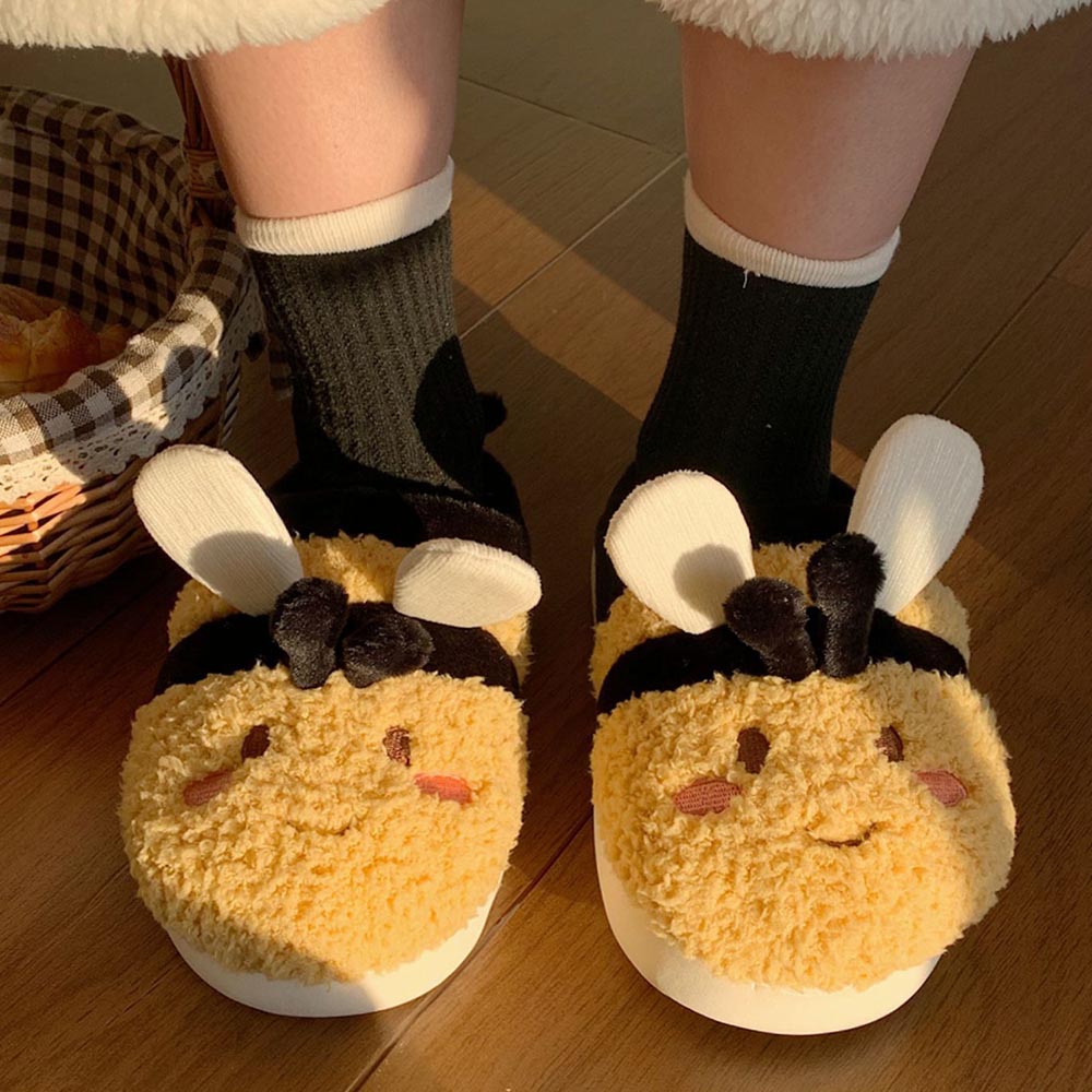 Cute and Cozy Bee-themed Wintter Slippers | ZAKAPOP