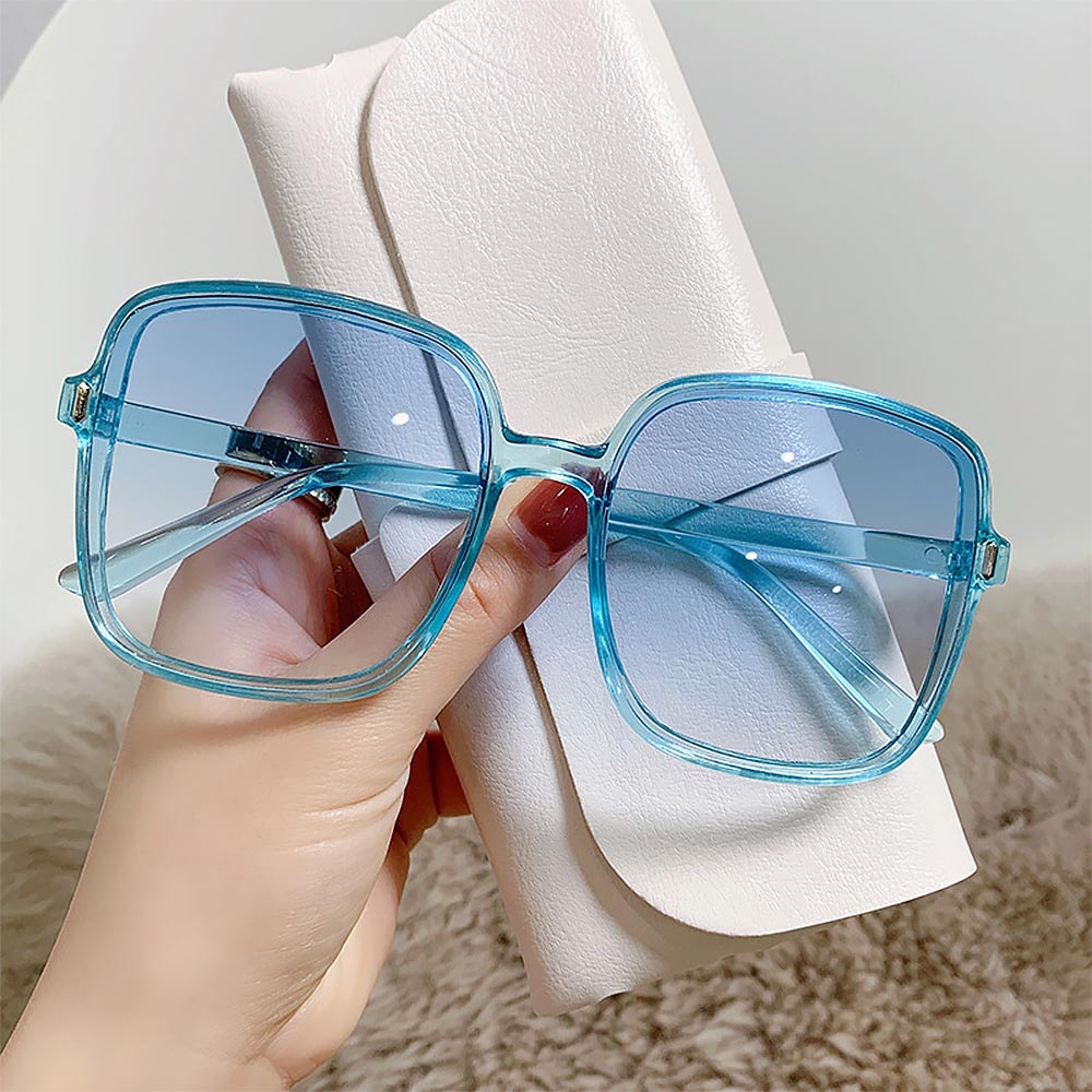 Fashionable Square Gradient Sunglasses | ZAKAPOP