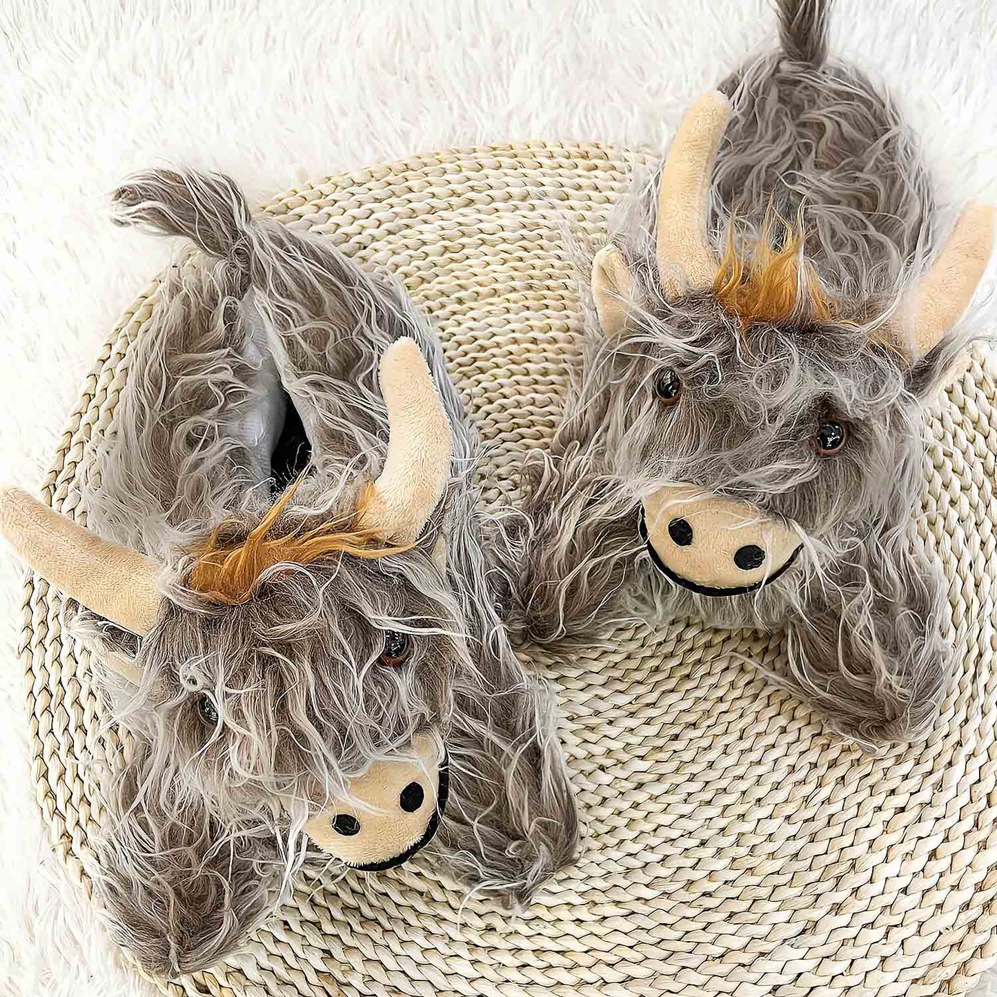 Highland Yak Plush Novelty Slippers | ZAKAPOP