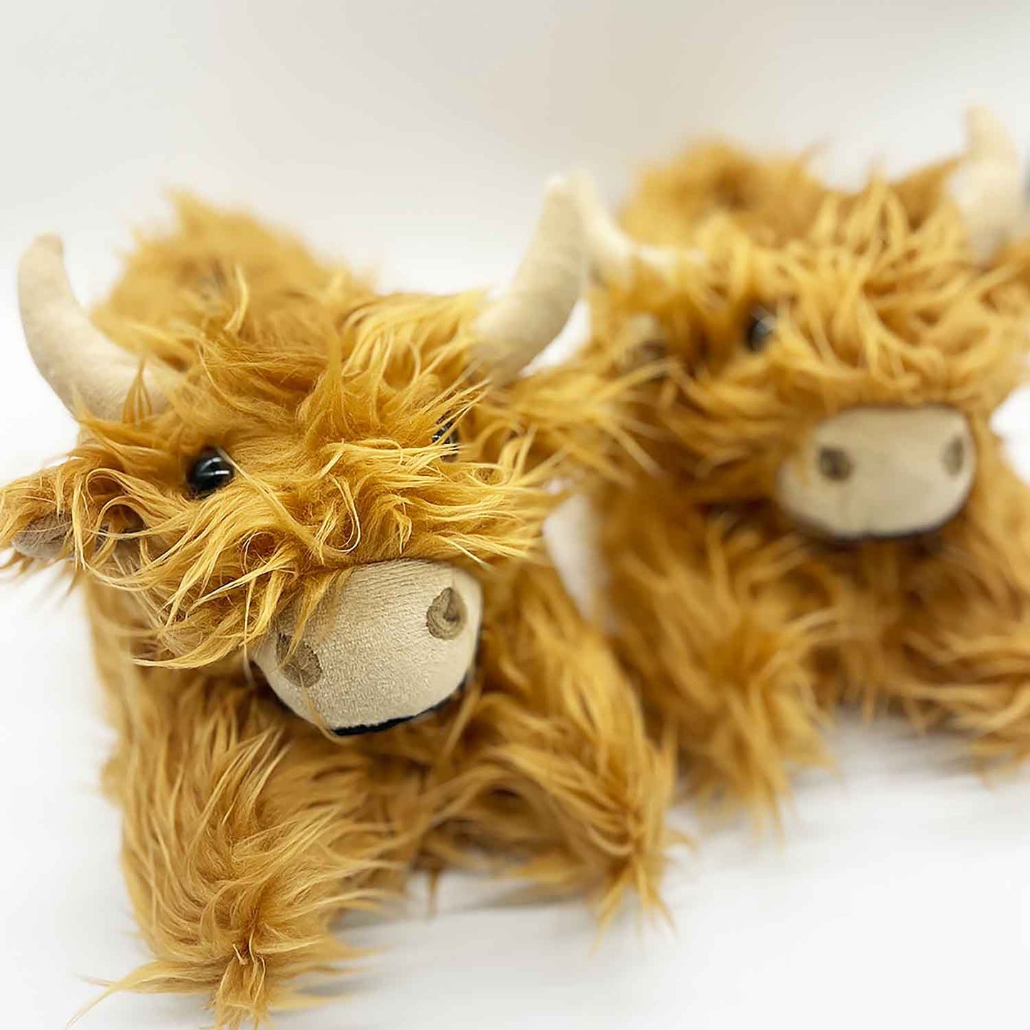 Highland Yak Plush Novelty Slippers | ZAKAPOP