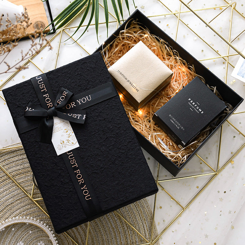 Textured Ribbon Gift Box (not shipped alone) | ZAKAPOP