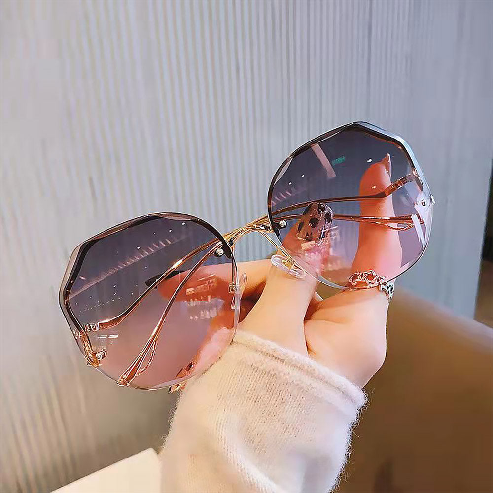 Women's Stylish Vintage Oversized Square Gradient Sunglasses | ZAKAPOP