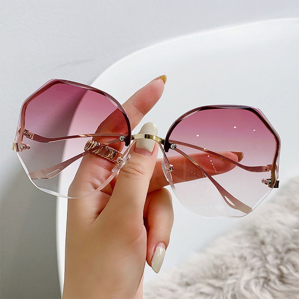 Women's Stylish Vintage Oversized Square Gradient Sunglasses | ZAKAPOP