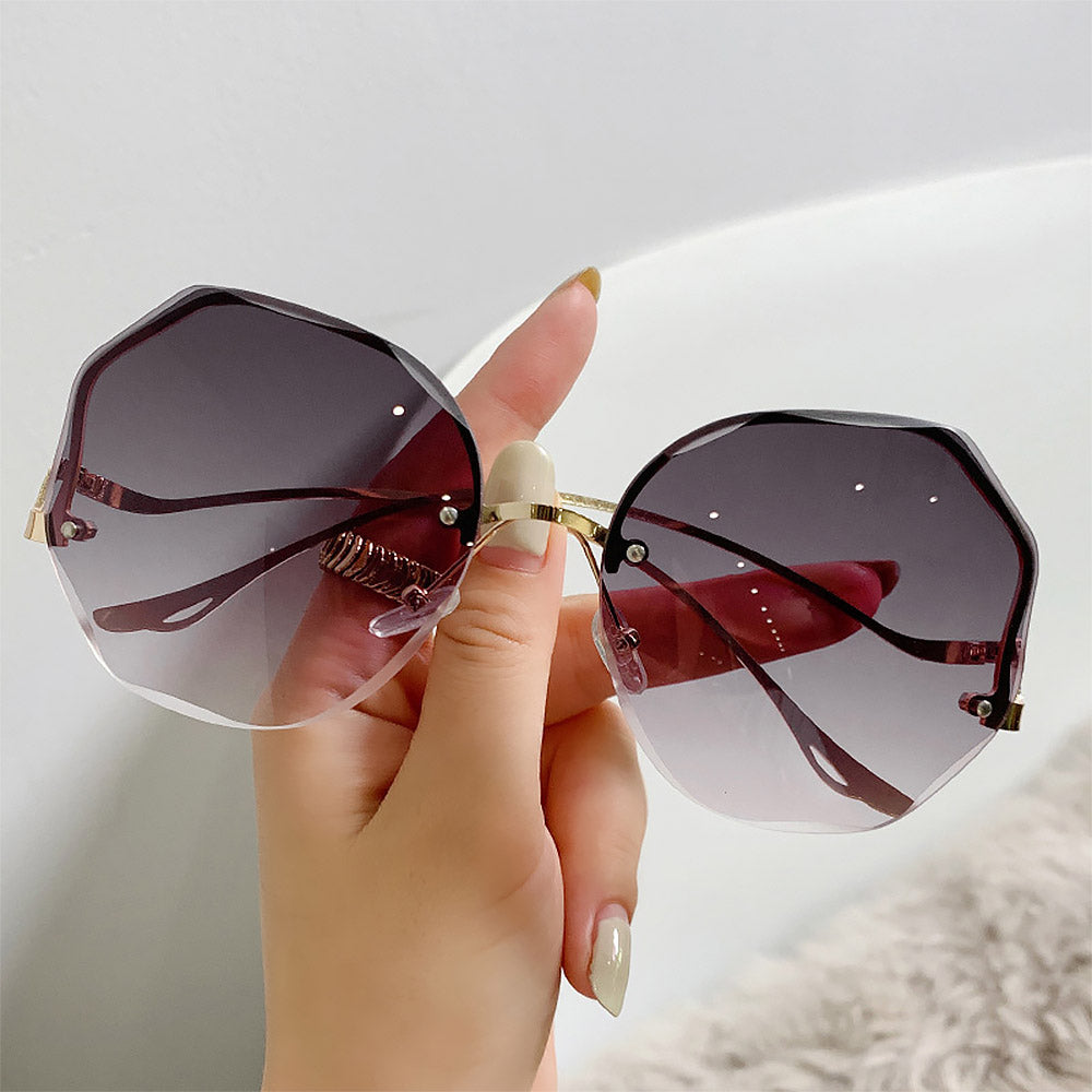 Women's Stylish Vintage Oversized Square Gradient Sunglasses | ZAKAPOP