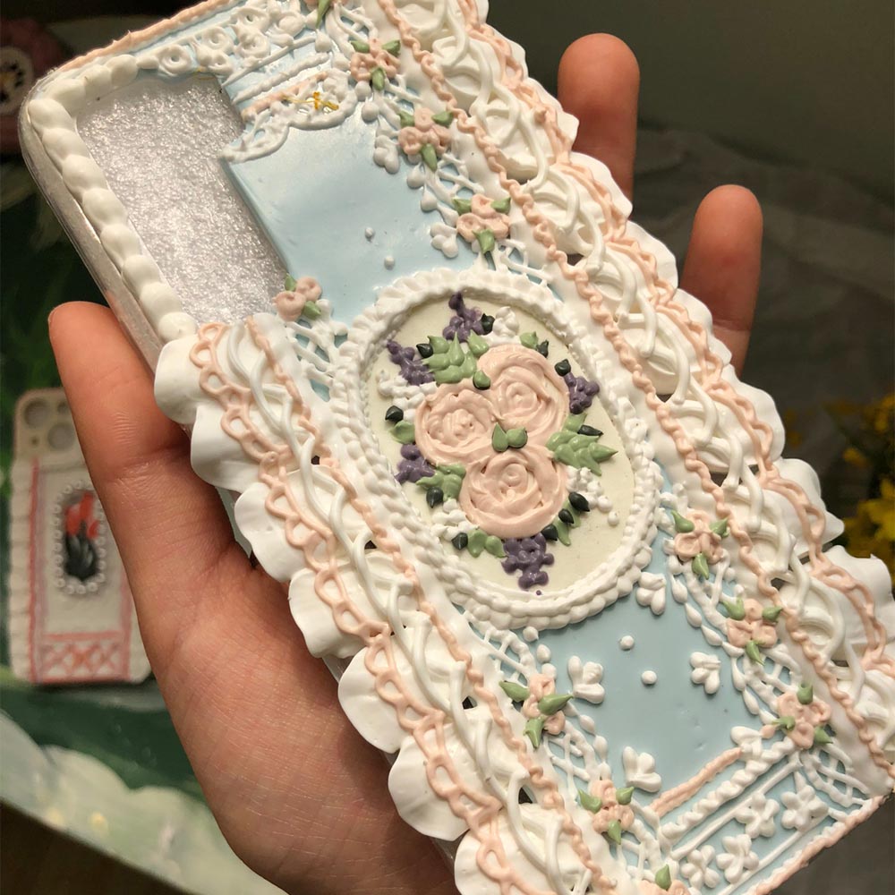 Handmade Palace Ladies 3d Oil Painting Retro Cream Phone Case (Customizable) | ZAKAPOP